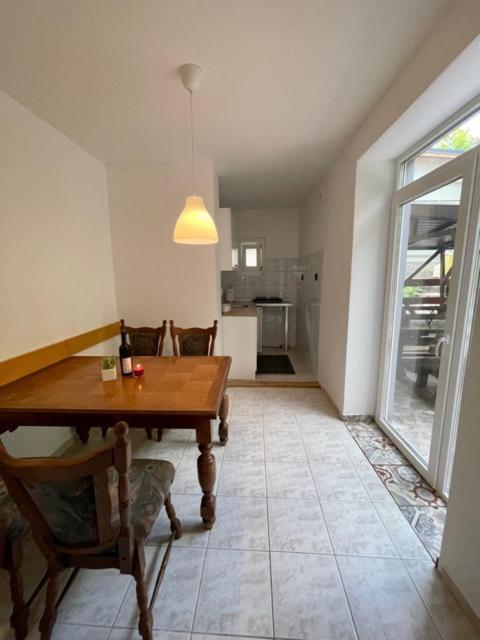 Boni Apartman Miskolc Esterno foto
